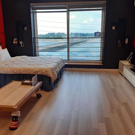 Jeju Gaviota Pension Εξωτερικό φωτογραφία